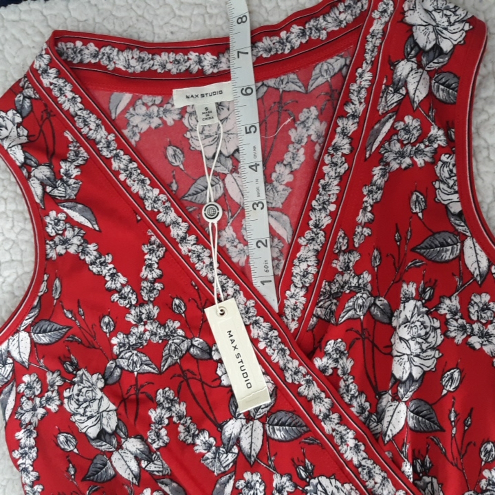New Max Studio Size Small Red Floral Sleeveless Faux Wrap V-Neck Dress - Picture 11 of 16